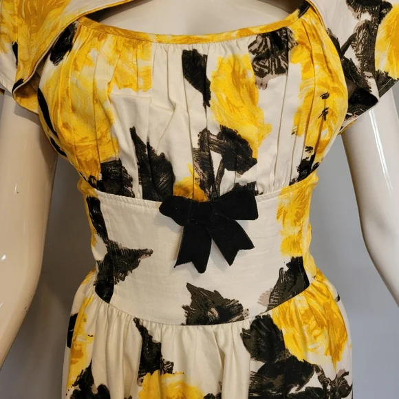 Pinup Couture Evelyn Yellow Roses Swing Dress + Bolero, VGUC, Size XL - Picture 3 of 11